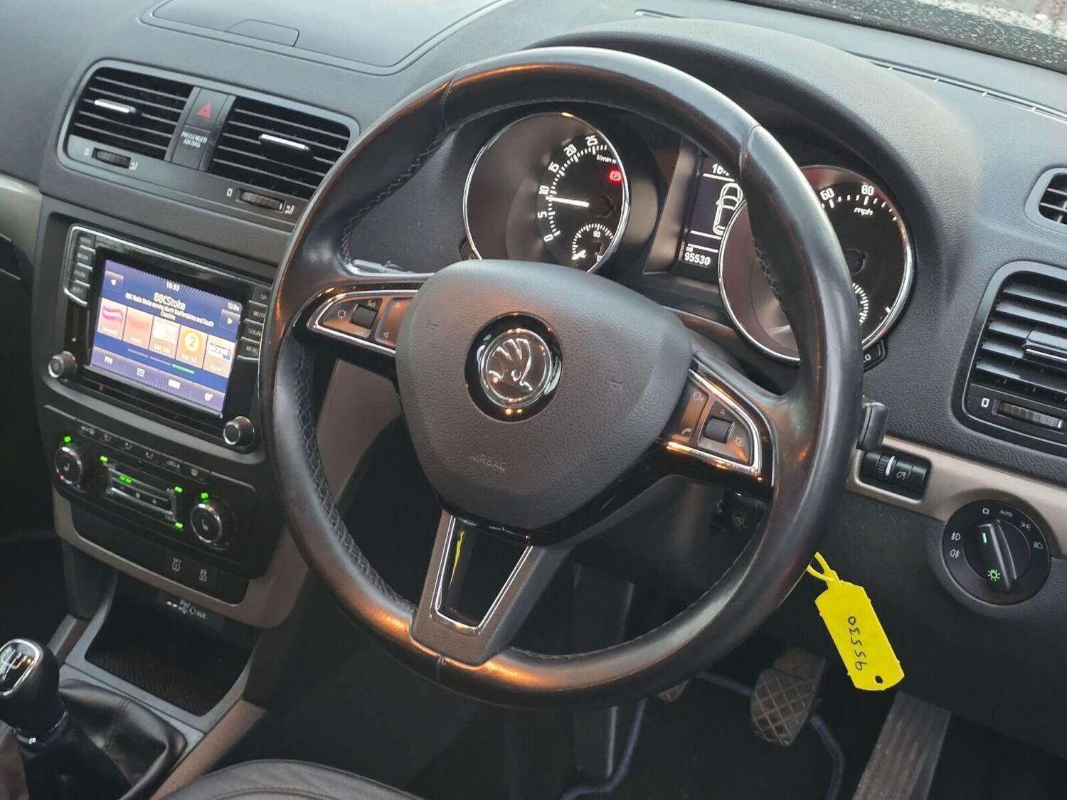 Used Skoda Yeti 2015 for sale - 77897154: Photo 40