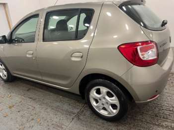 Used Dacia Sandero 2014 for sale - 75391876: Photo