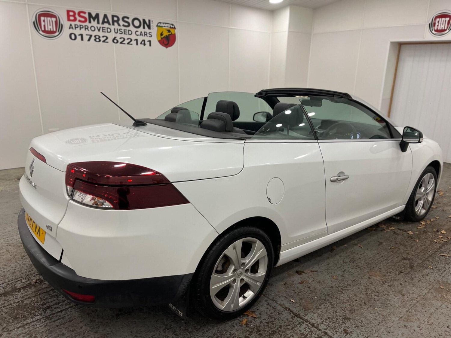 Used Renault Megane 2011 for sale - 77778402: Photo 11