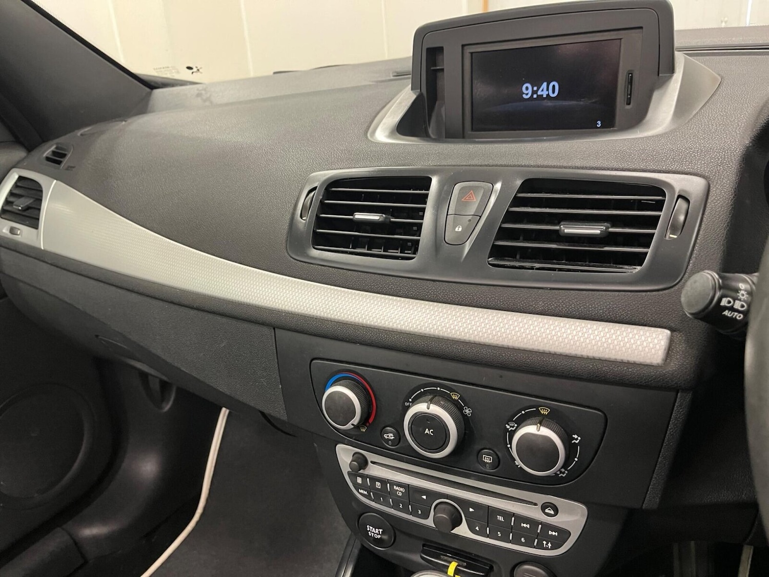 Used Renault Megane 2011 for sale - 77778402: Photo 12