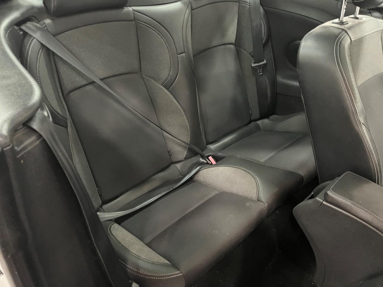 Used Renault Megane 2011 for sale - 77778402: Photo 17