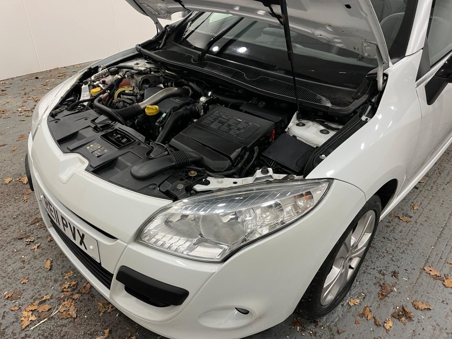 Used Renault Megane 2011 for sale - 77778402: Photo 19