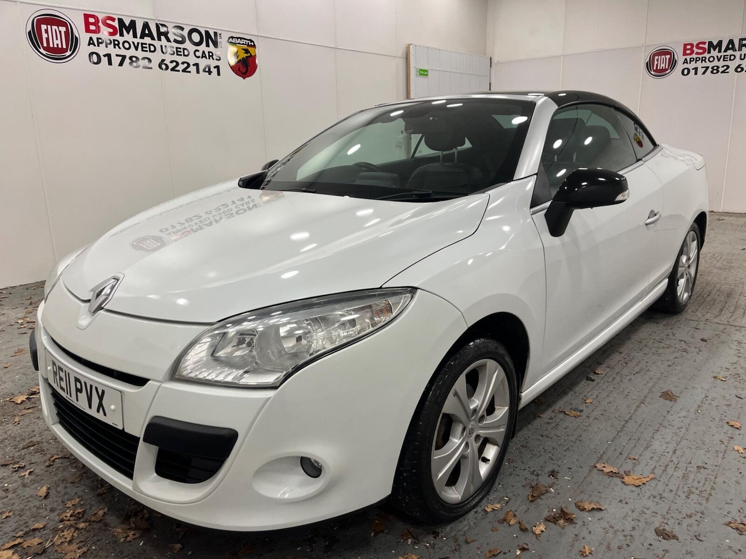 Used Renault Megane 2011 for sale - 77778402: Photo 3