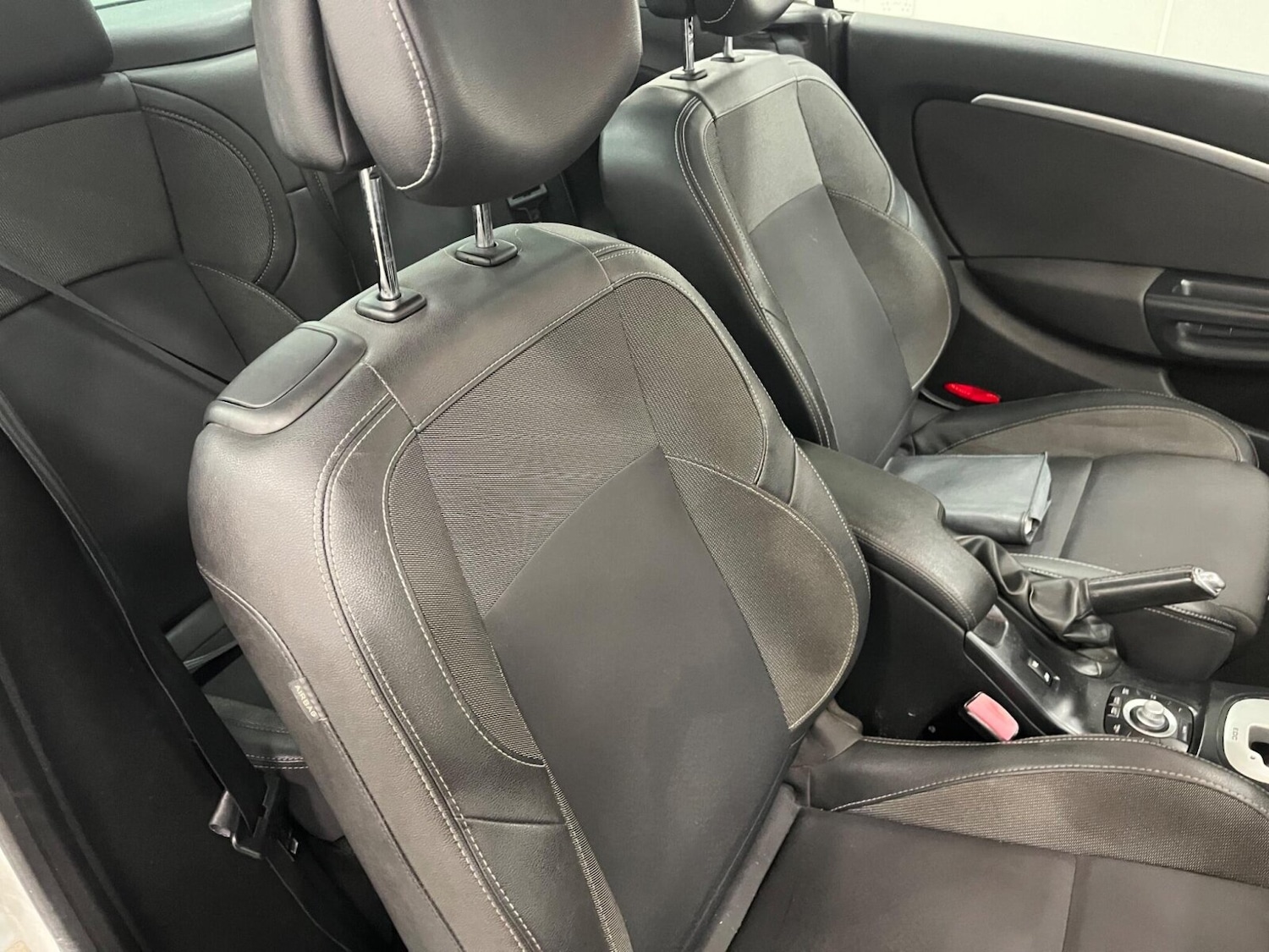 Used Renault Megane 2011 for sale - 77778402: Photo 33