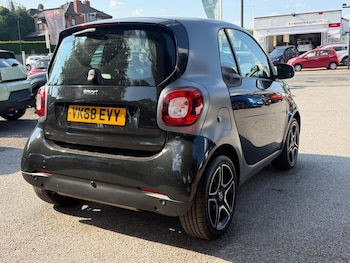 Used smart fortwo 2018 for sale - 79182006: Photo