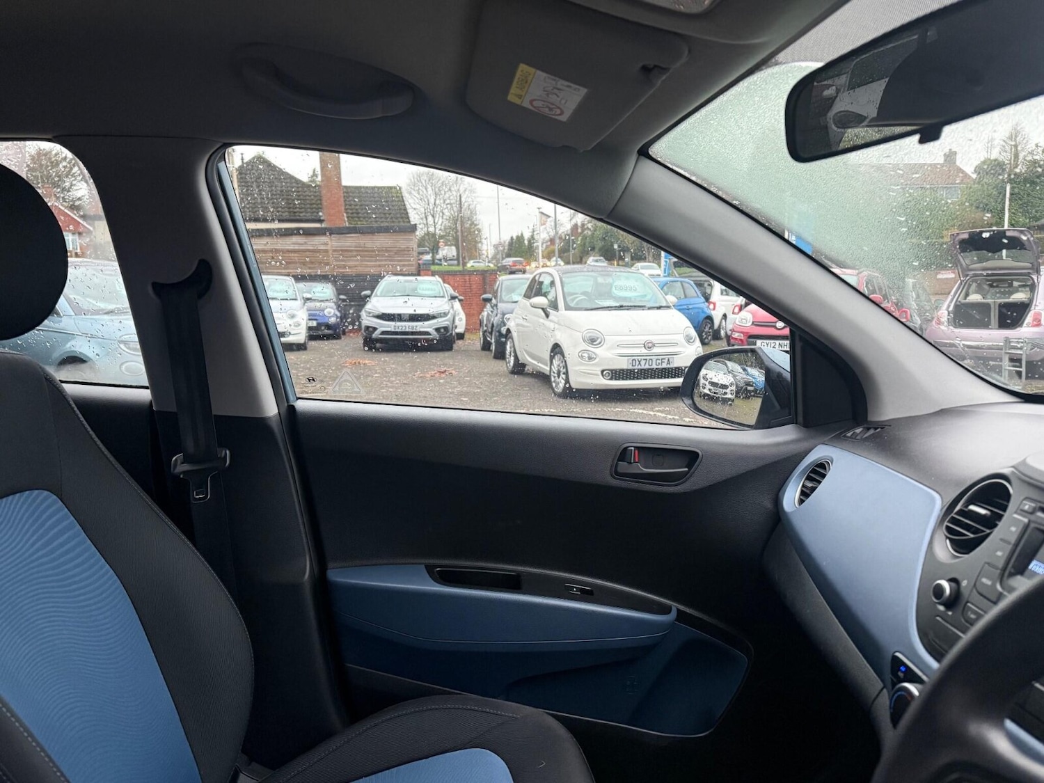 Used Hyundai i10 2015 for sale - 76847085: Photo 23