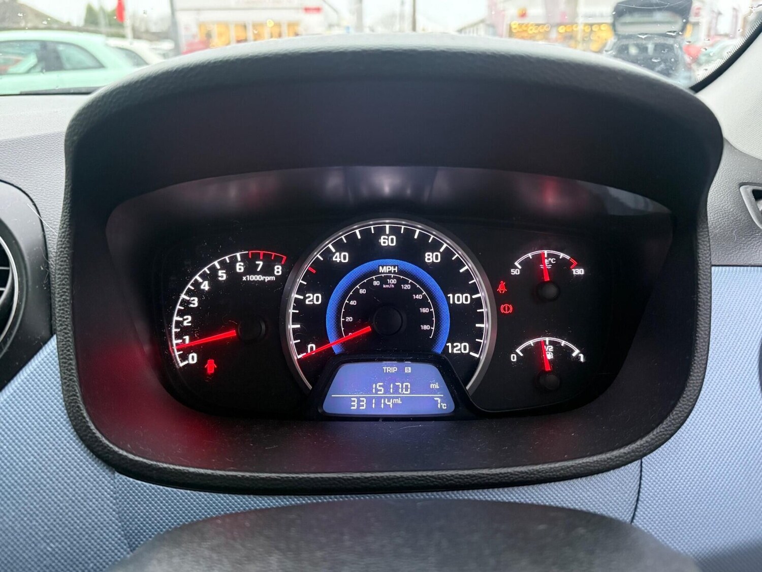 Used Hyundai i10 2015 for sale - 76847085: Photo 26