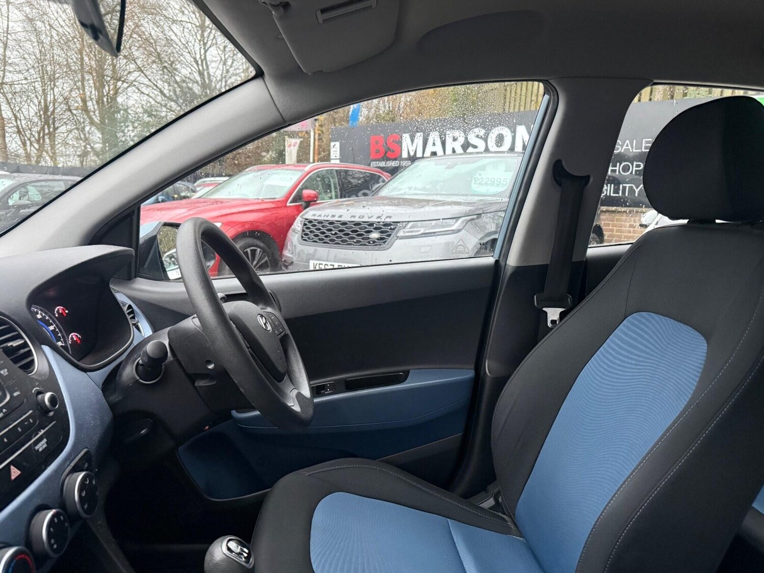 Used Hyundai i10 2015 for sale - 76847085: Photo 36