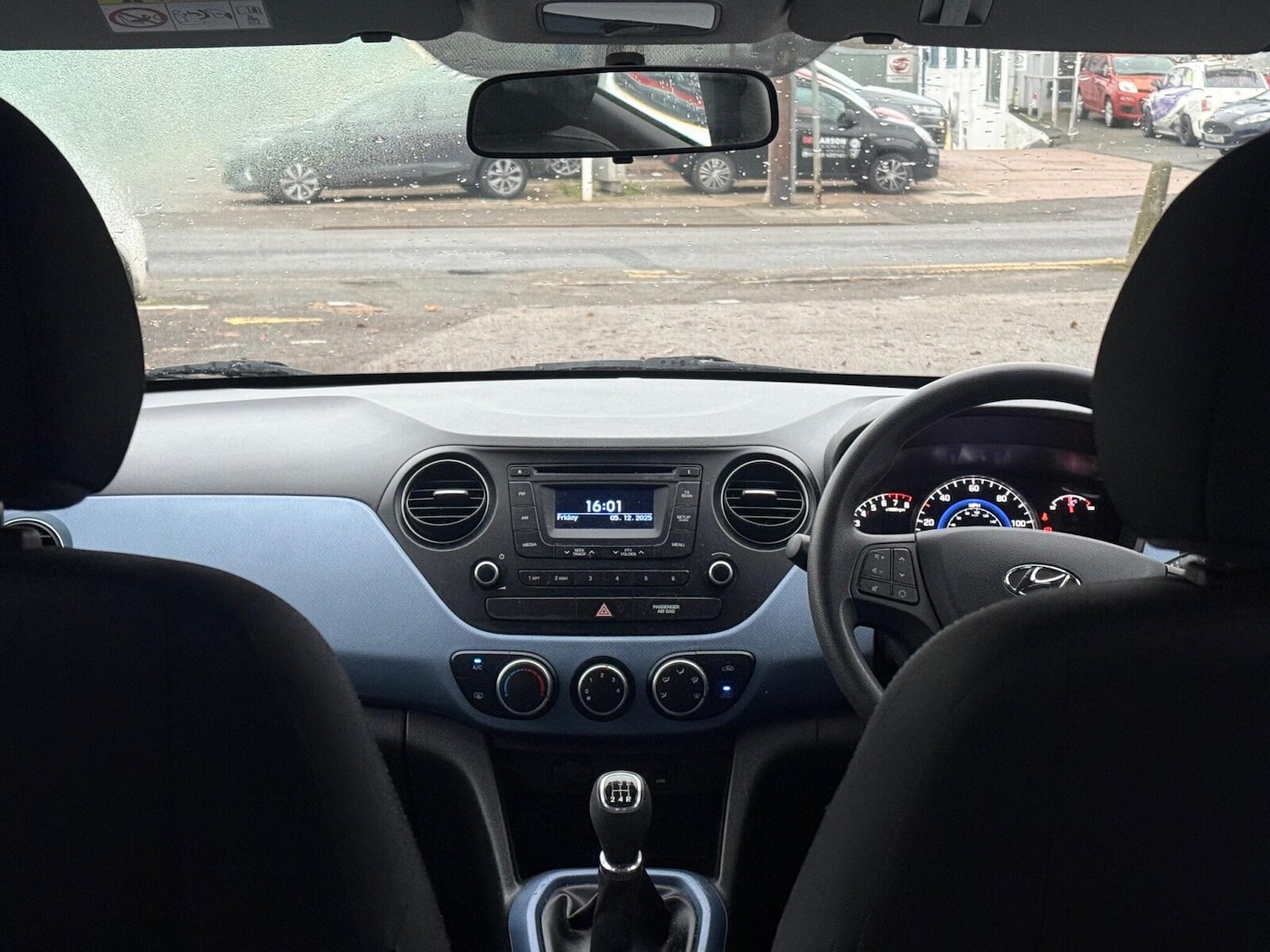 Used Hyundai i10 2015 for sale - 76847085: Photo 8