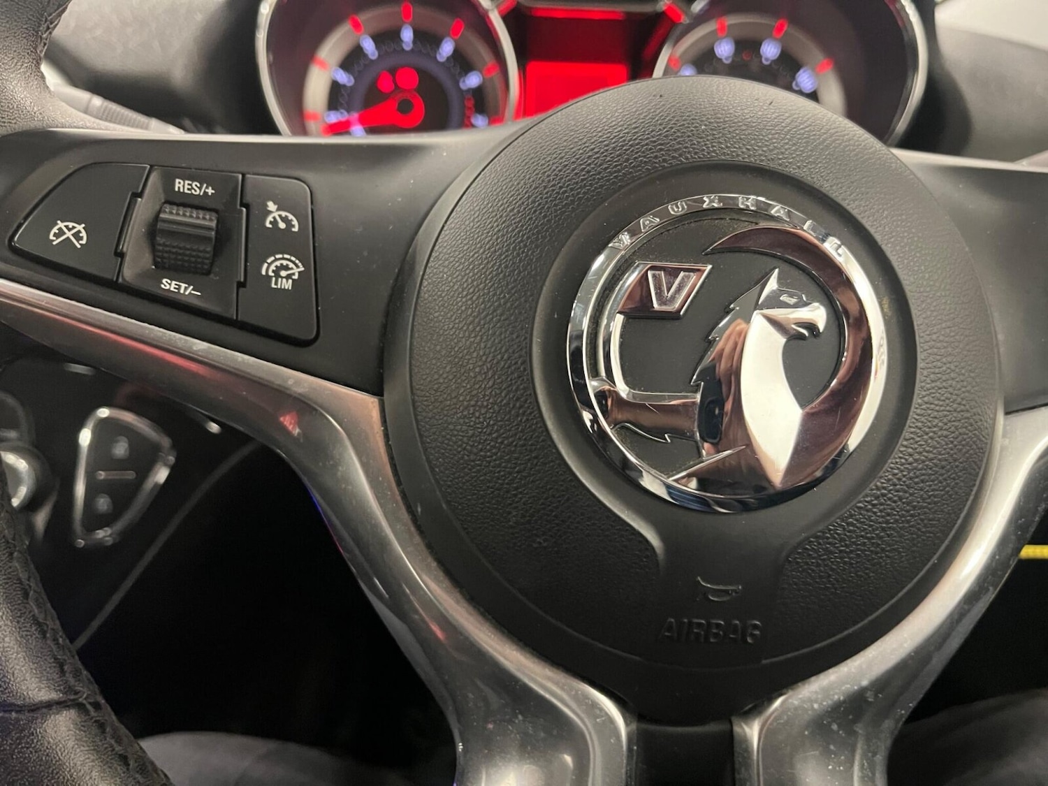 Used Vauxhall ADAM 2015 for sale - 76971257: Photo 16