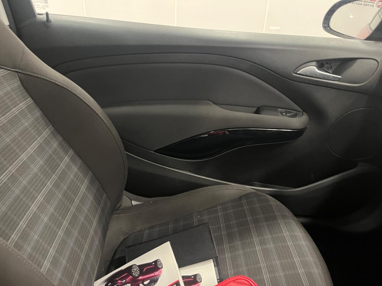 Used Vauxhall ADAM 2015 for sale - 76971257: Photo 41