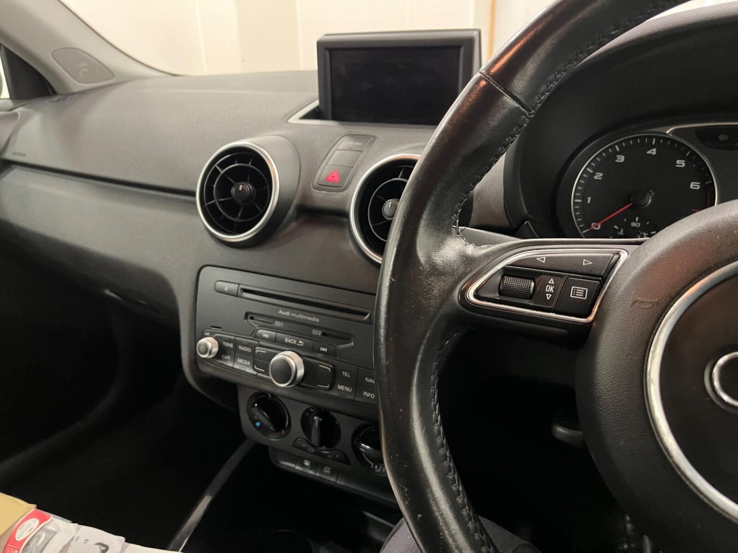 Used Audi A1 2011 for sale - 76442143: Photo 15