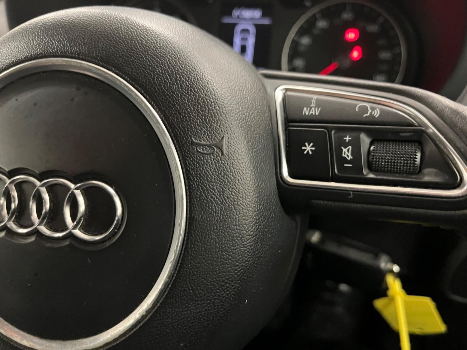 Used Audi A1 2011 for sale - 76442143: Photo 19