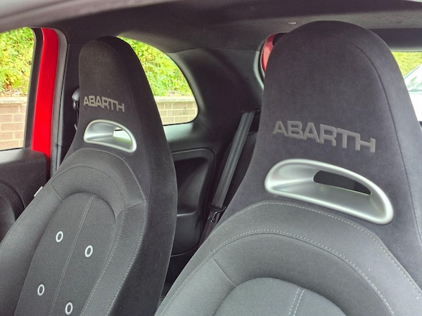 Used Abarth 500 2018 for sale - 75391809: Photo 25