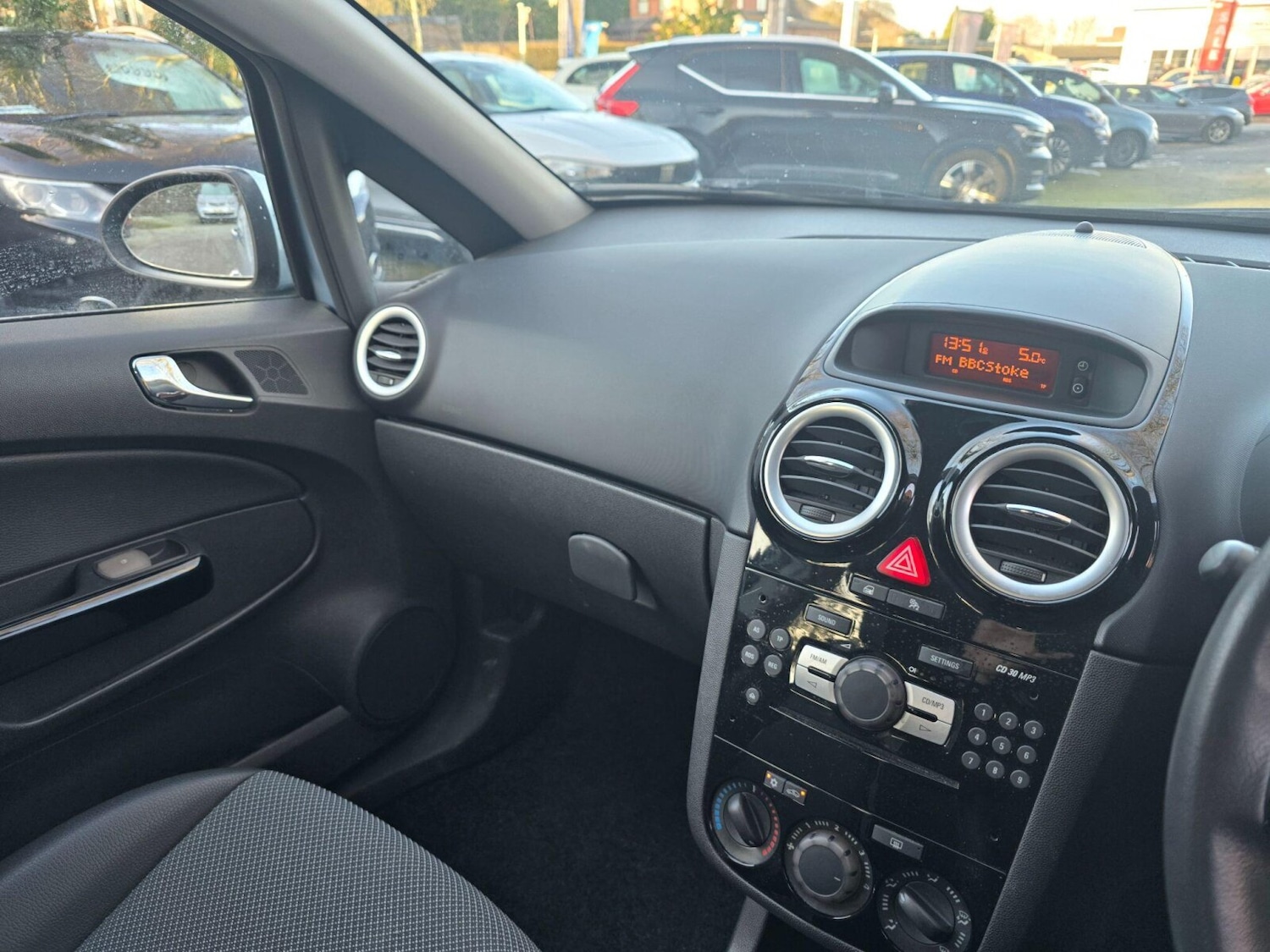 Used Vauxhall Corsa 2009 for sale - 77100514: Photo 14