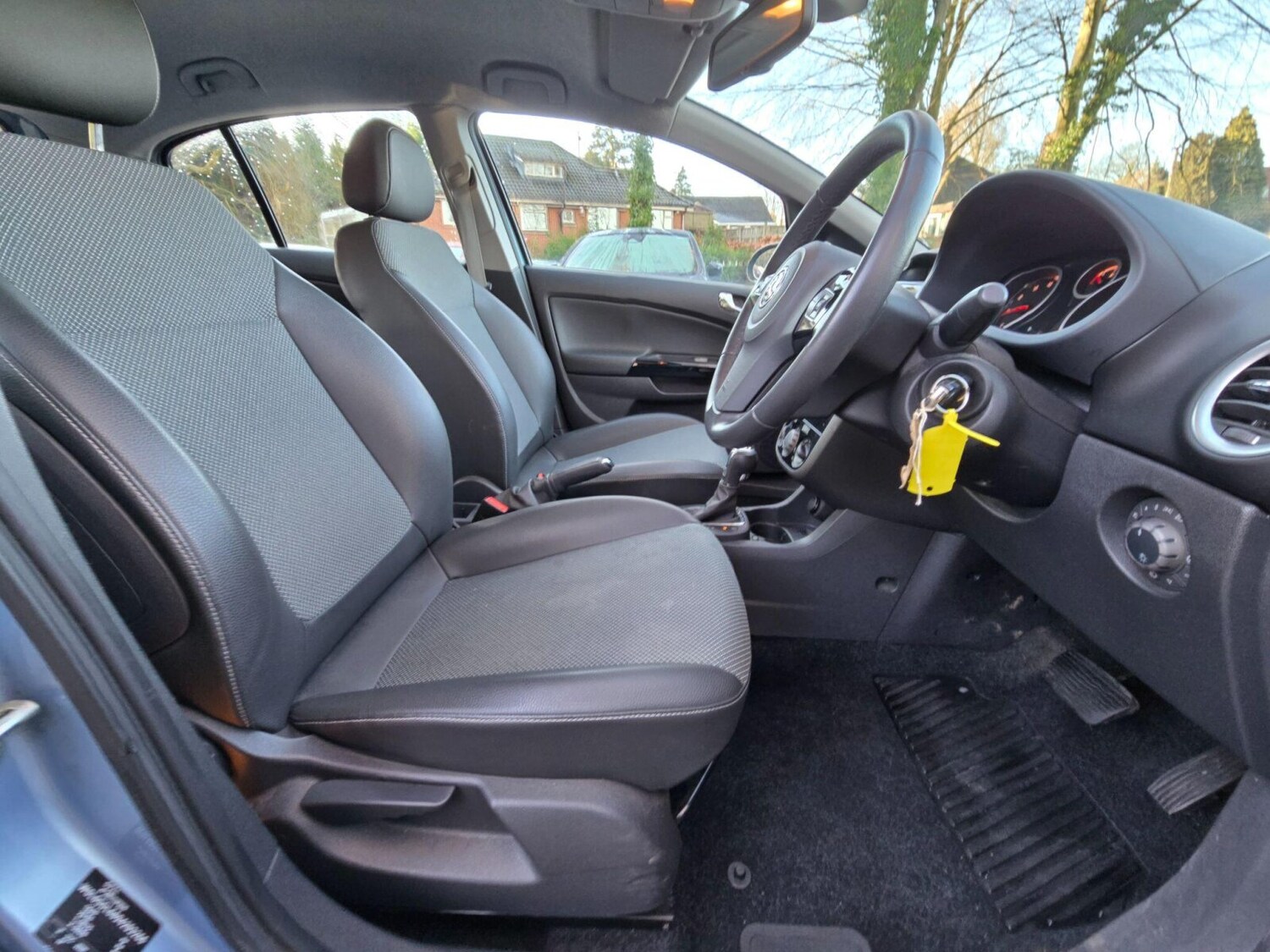 Used Vauxhall Corsa 2009 for sale - 77100514: Photo 19