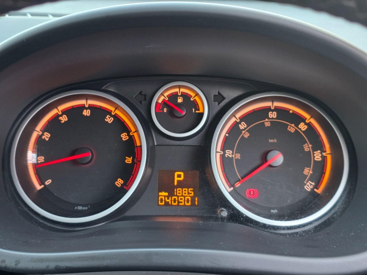 Used Vauxhall Corsa 2009 for sale - 77100514: Photo 38