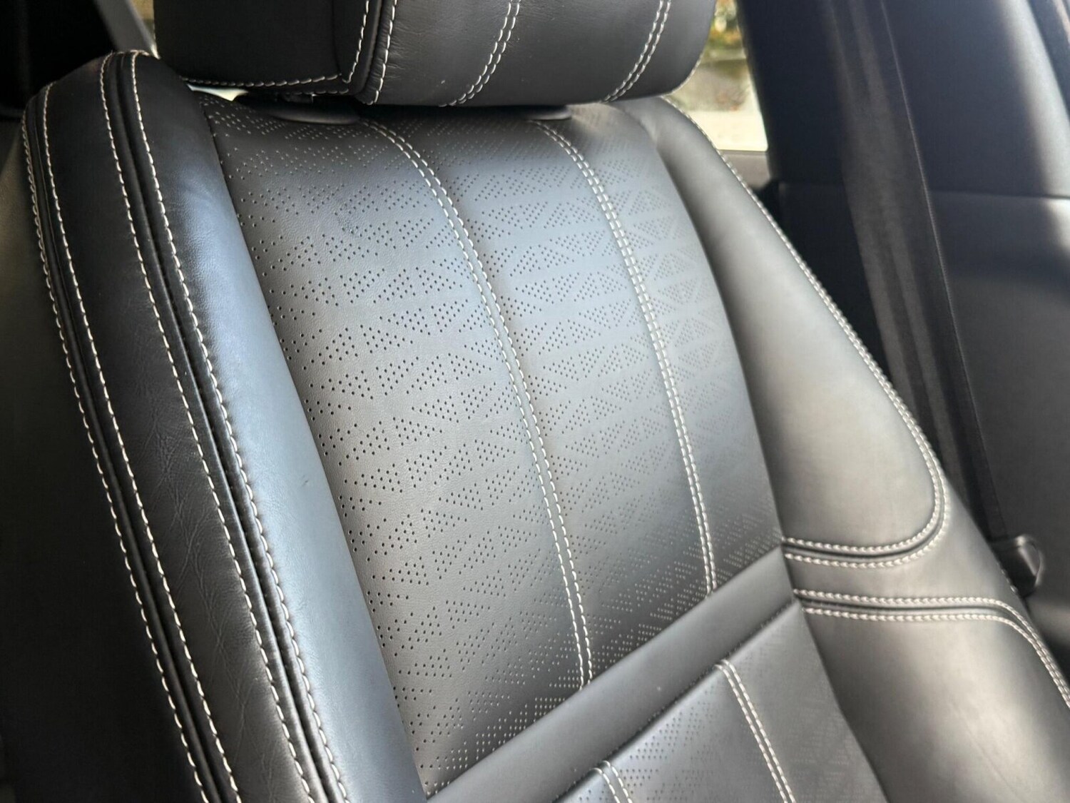 Used Land Rover Range Rover Velar 2017 for sale - 76312326: Photo 11