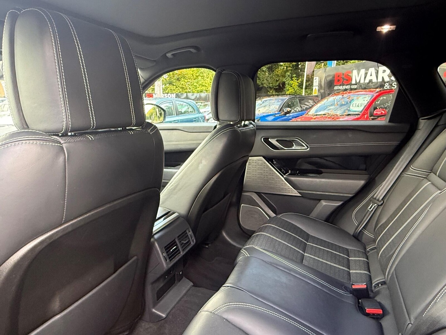 Used Land Rover Range Rover Velar 2017 for sale - 76312326: Photo 12