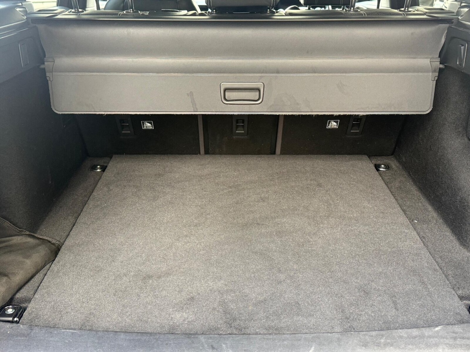 Used Land Rover Range Rover Velar 2017 for sale - 76312326: Photo 29