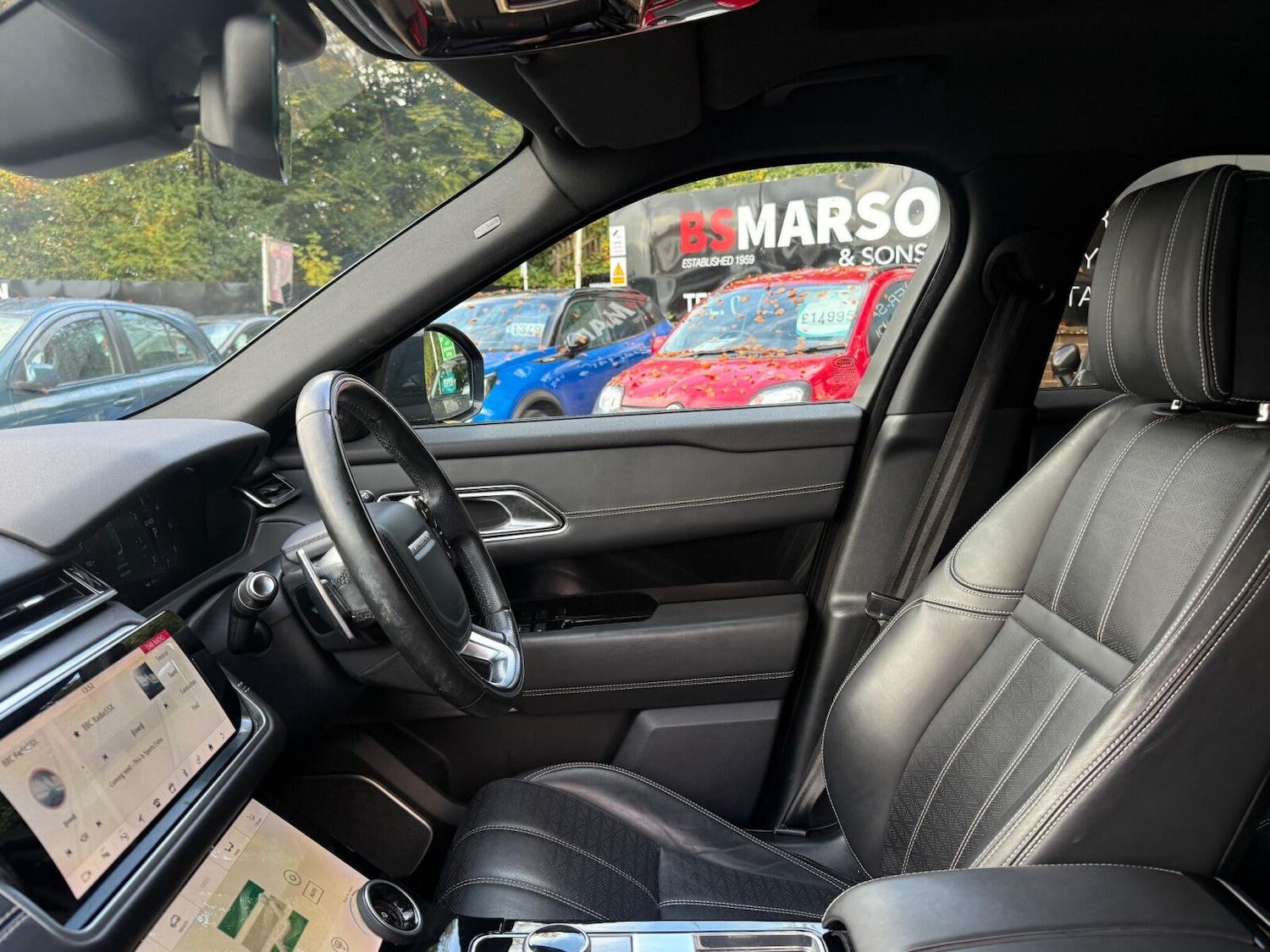 Used Land Rover Range Rover Velar 2017 for sale - 76312326: Photo 31