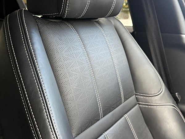 Used Land Rover Range Rover Velar 2017 for sale - 76312326: Photo 32