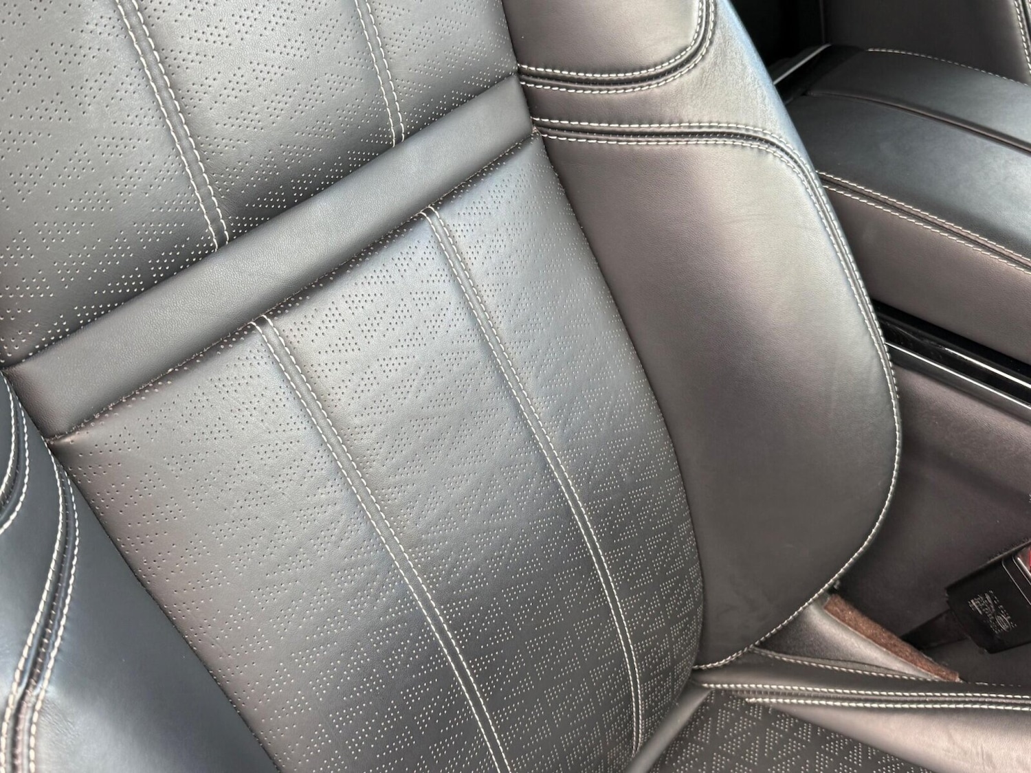 Used Land Rover Range Rover Velar 2017 for sale - 76312326: Photo 40