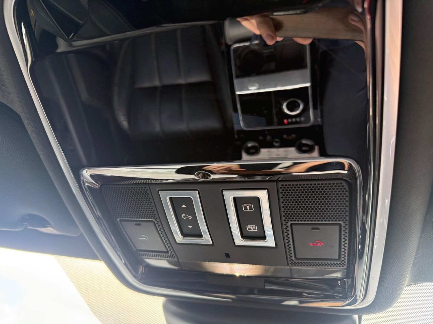 Used Land Rover Range Rover Velar 2017 for sale - 76312326: Photo 46