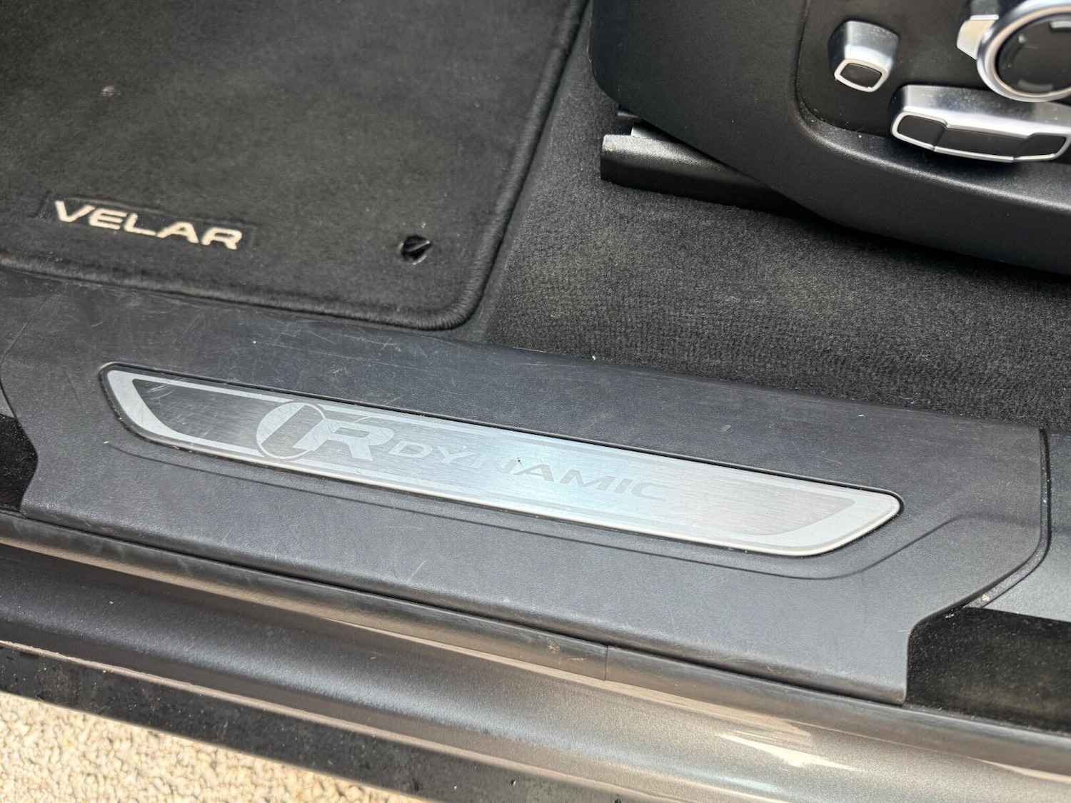 Used Land Rover Range Rover Velar 2017 for sale - 76312326: Photo 50