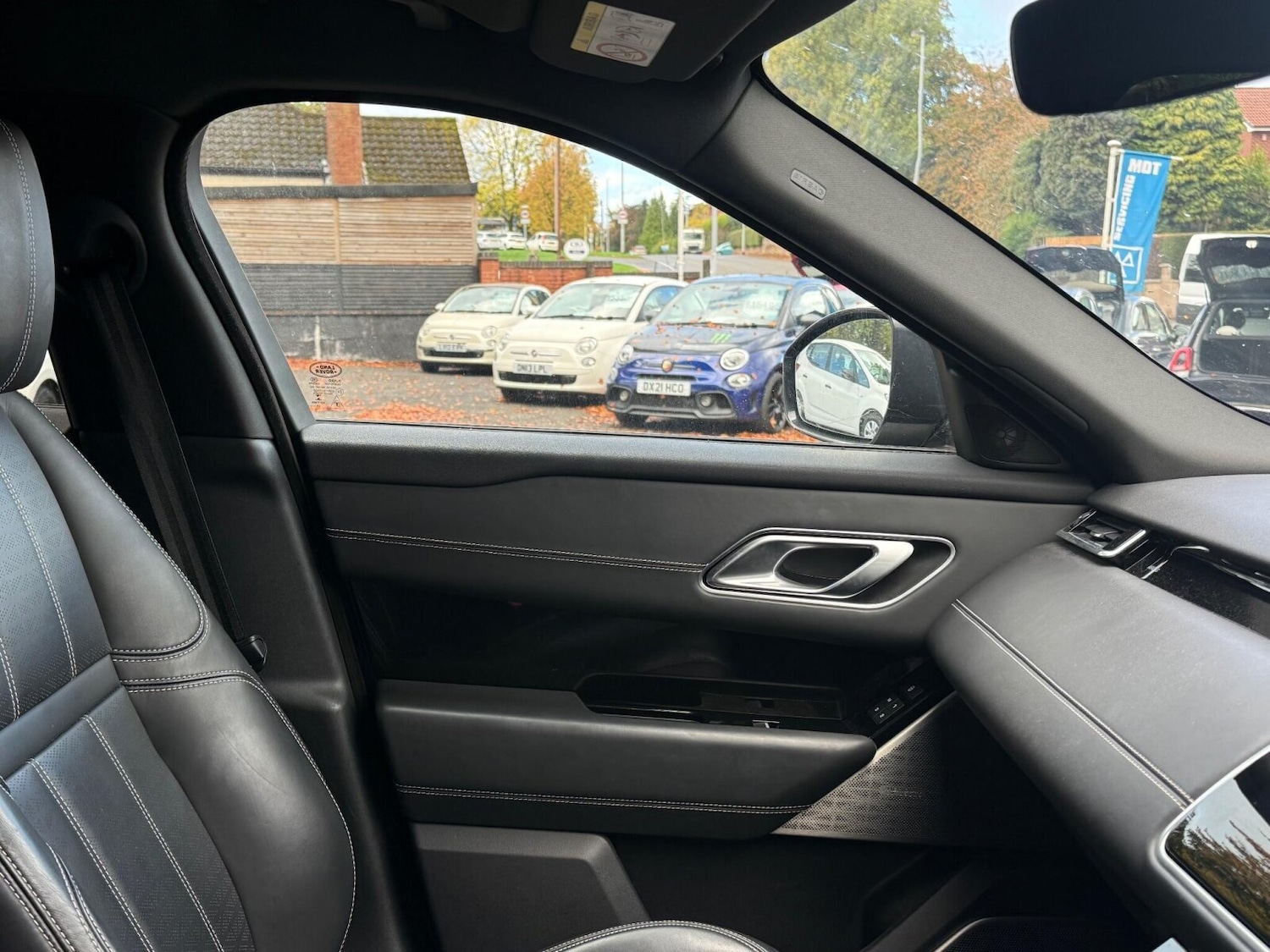 Used Land Rover Range Rover Velar 2017 for sale - 76312326: Photo 9