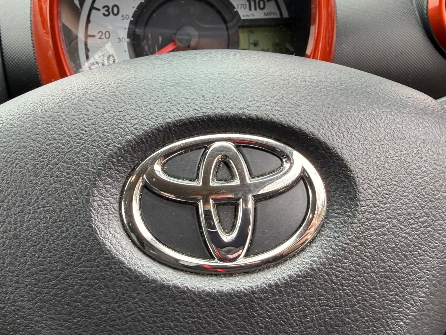 Used Toyota AYGO 2012 for sale - 78022332: Photo 27