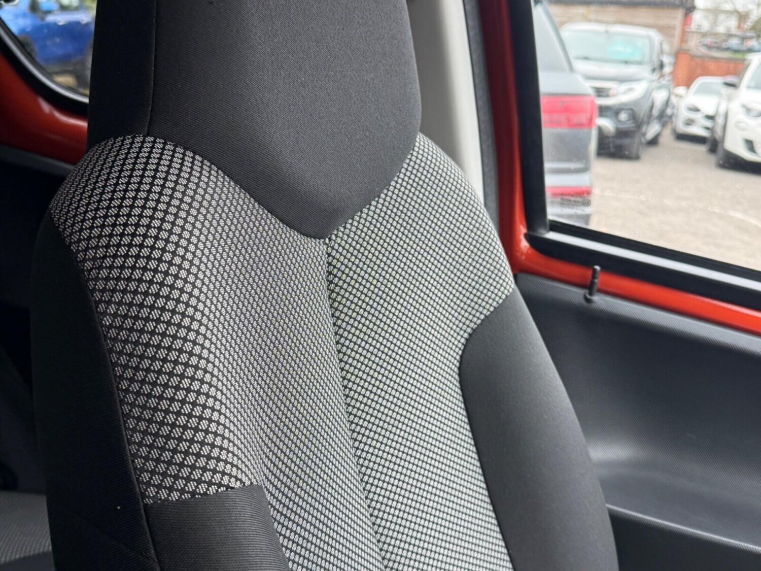 Used Toyota AYGO 2012 for sale - 78022332: Photo 29