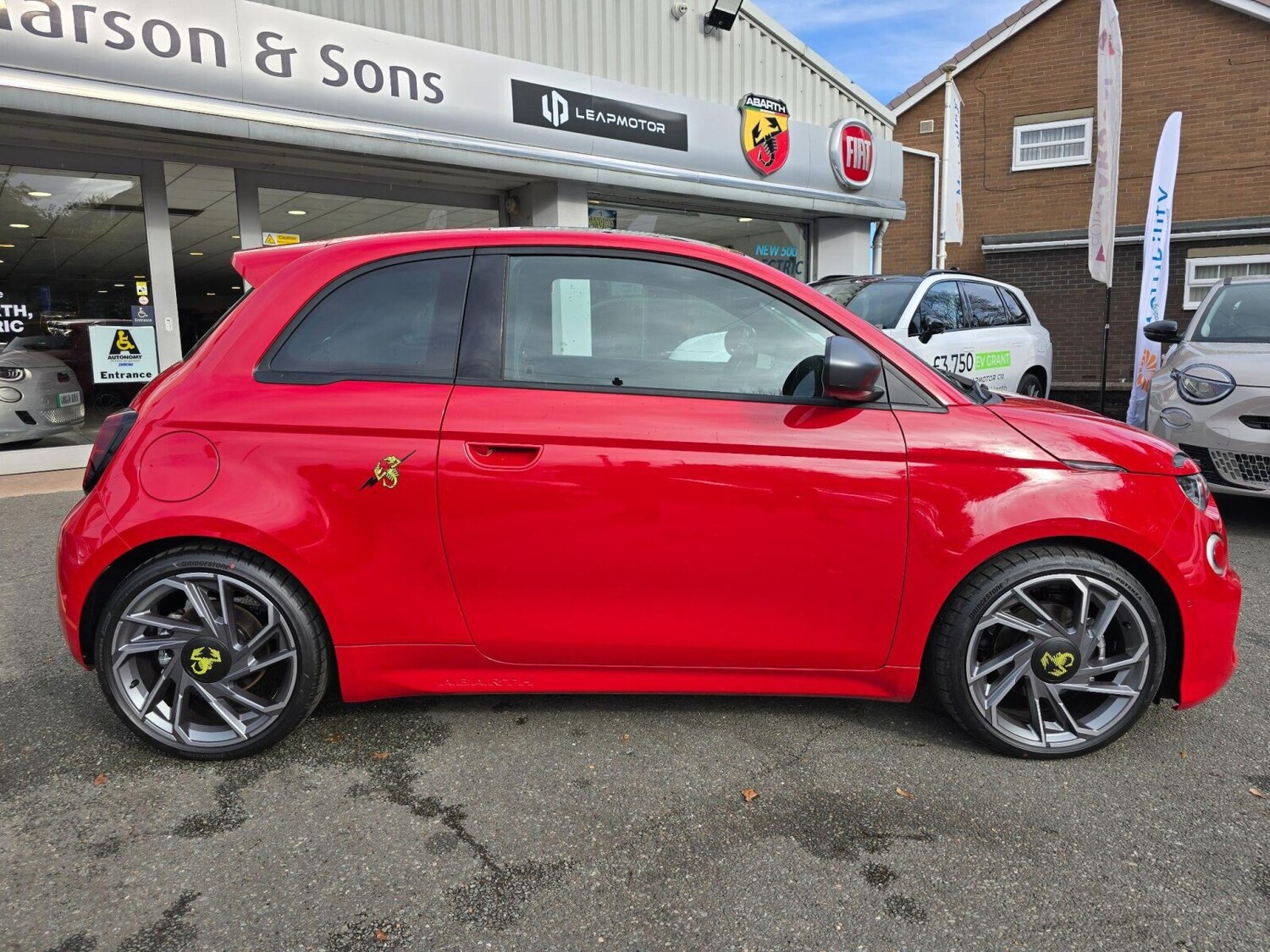 Used Abarth 500 2025 for sale - 76434703: Photo 10