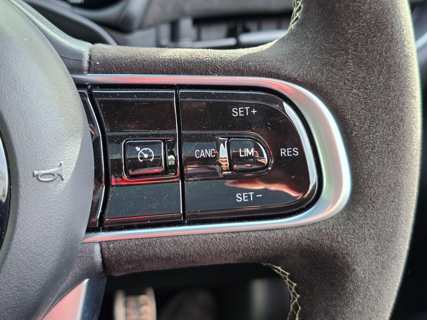 Used Abarth 500 2025 for sale - 76434703: Photo 23