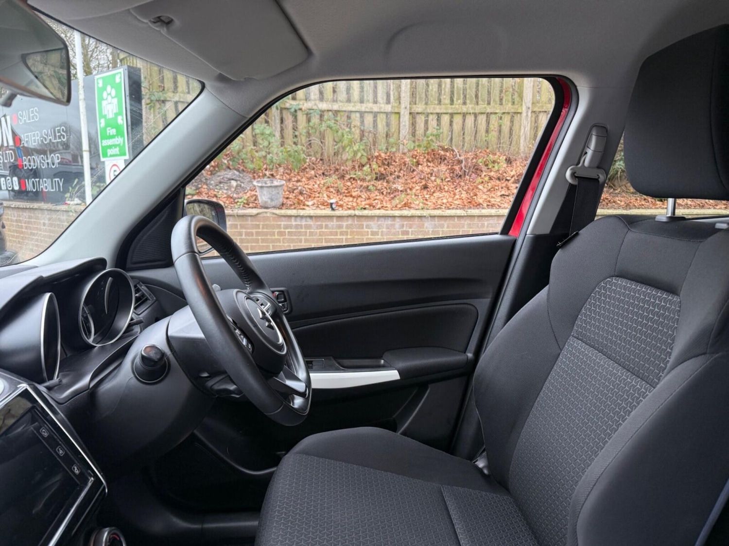 Used Suzuki Swift 2019 for sale - 77638197: Photo 32