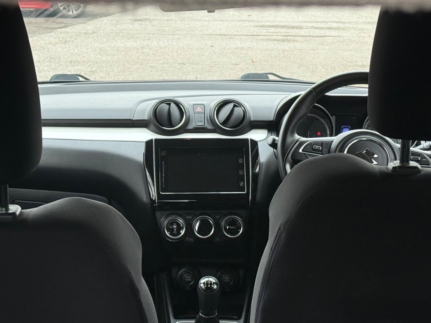 Used Suzuki Swift 2019 for sale - 77638197: Photo 5