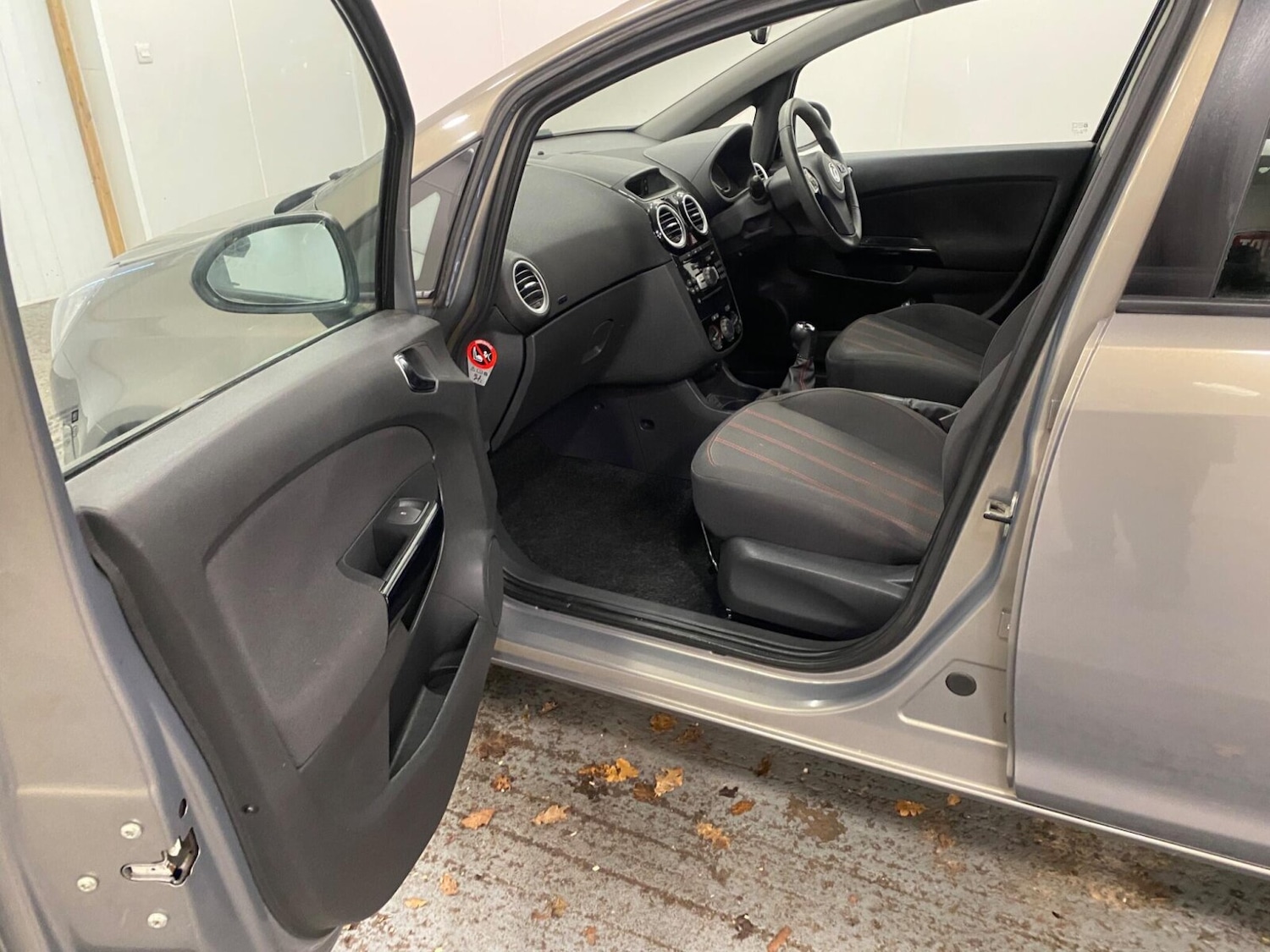 Used Vauxhall Corsa 2015 for sale - 77803829: Photo 27