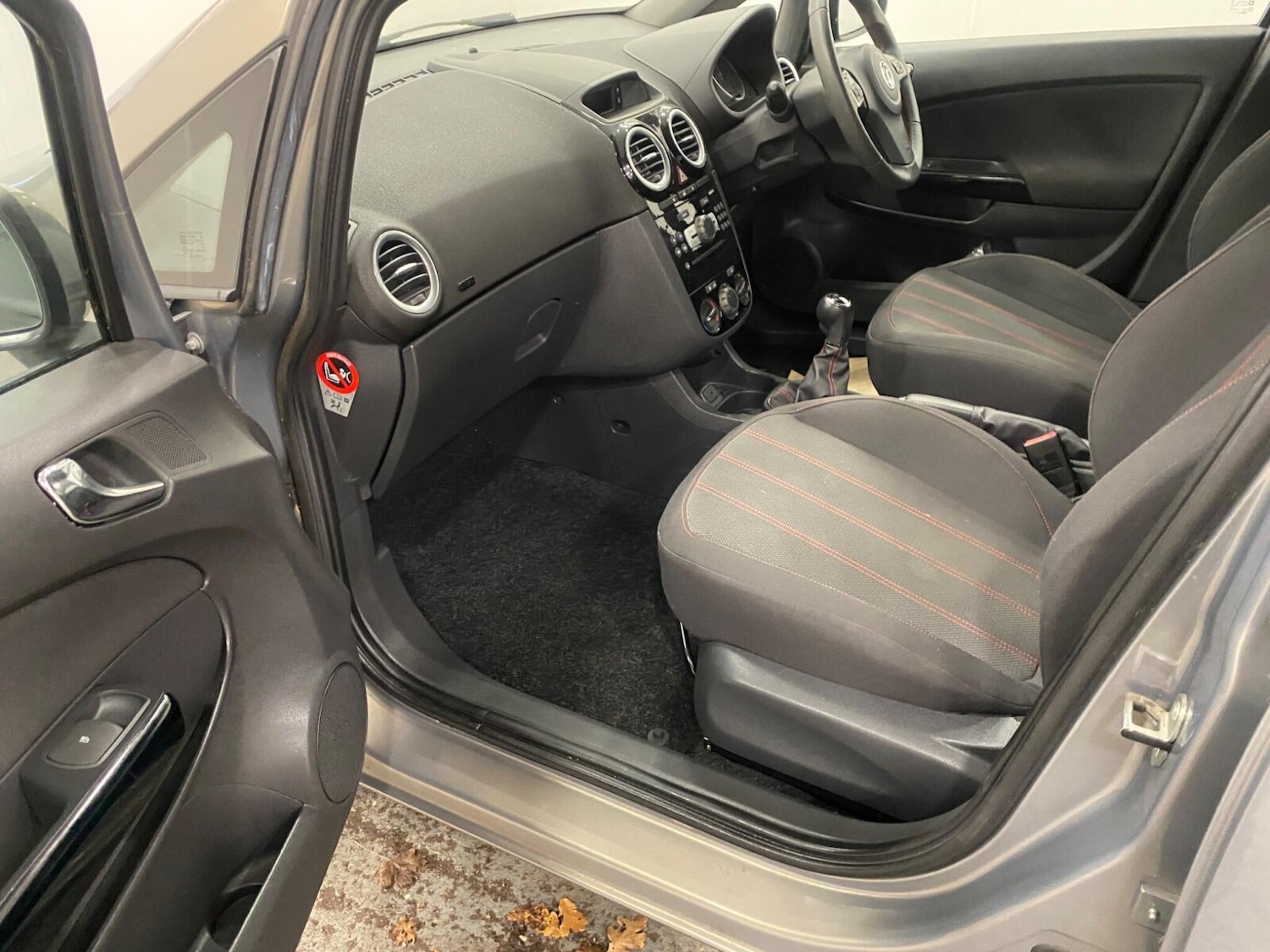 Used Vauxhall Corsa 2015 for sale - 77803829: Photo 28