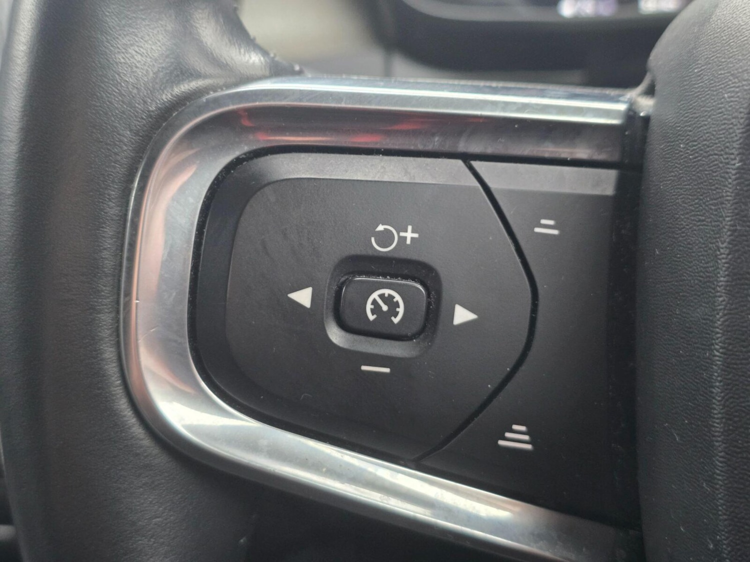 Used Volvo XC40 2019 for sale - 77151546: Photo 23