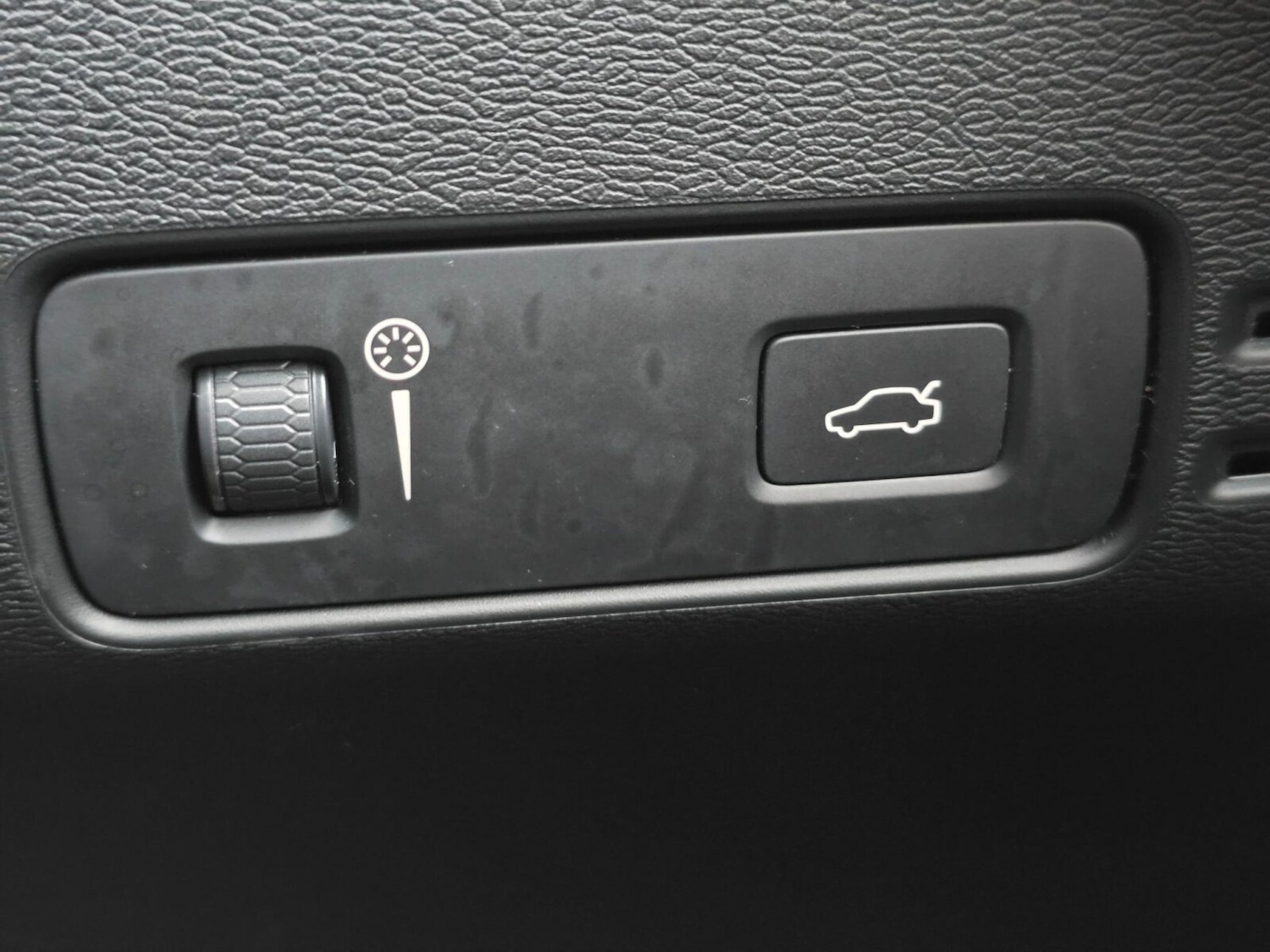 Used Volvo XC40 2019 for sale - 77151546: Photo 28