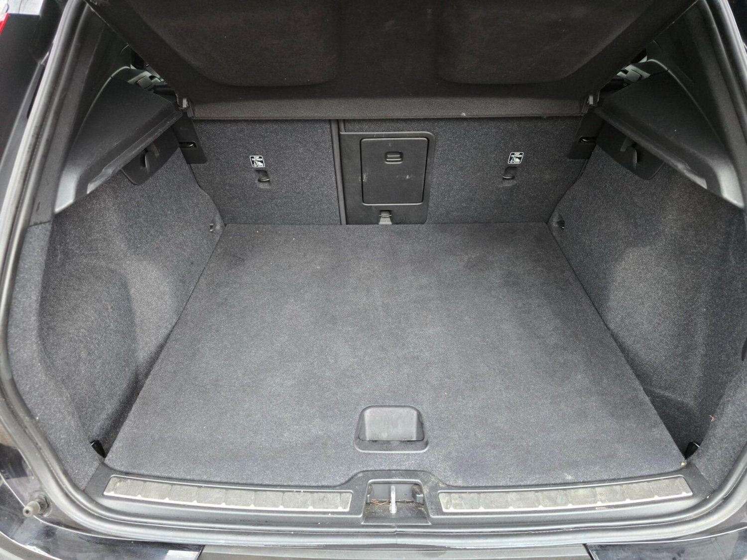 Used Volvo XC40 2019 for sale - 77151546: Photo 41