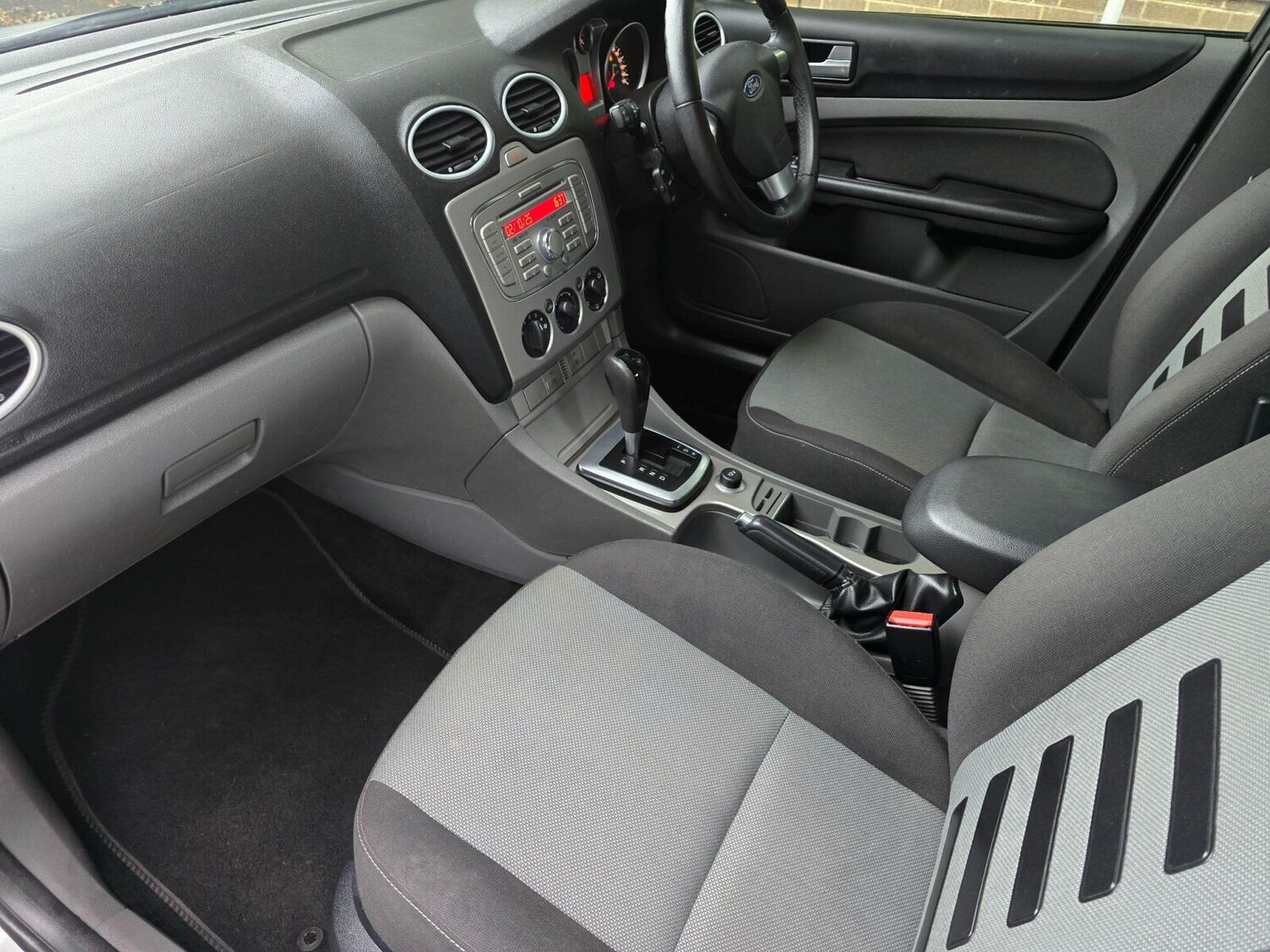 Used Ford Focus 2009 for sale - 76191026: Photo 13