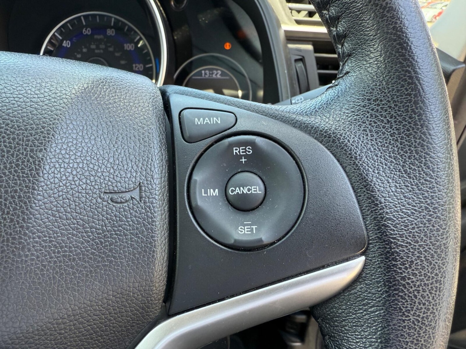 Used Honda Jazz 2018 for sale - 76971323: Photo 25