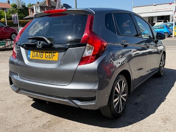 Used Honda Jazz 2018 for sale - 76971323: Photo