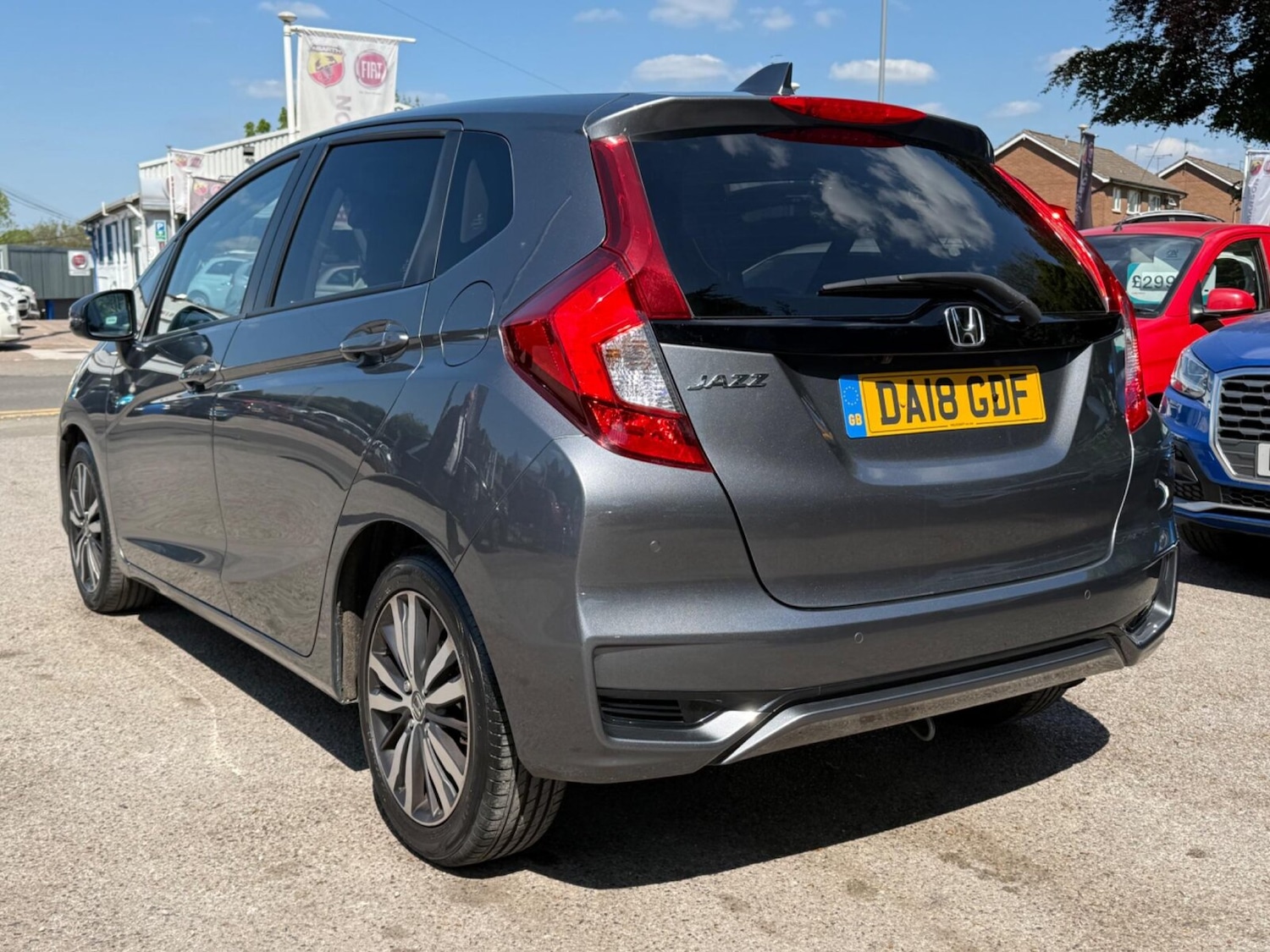 Used Honda Jazz 2018 for sale - 76971323: Photo 4