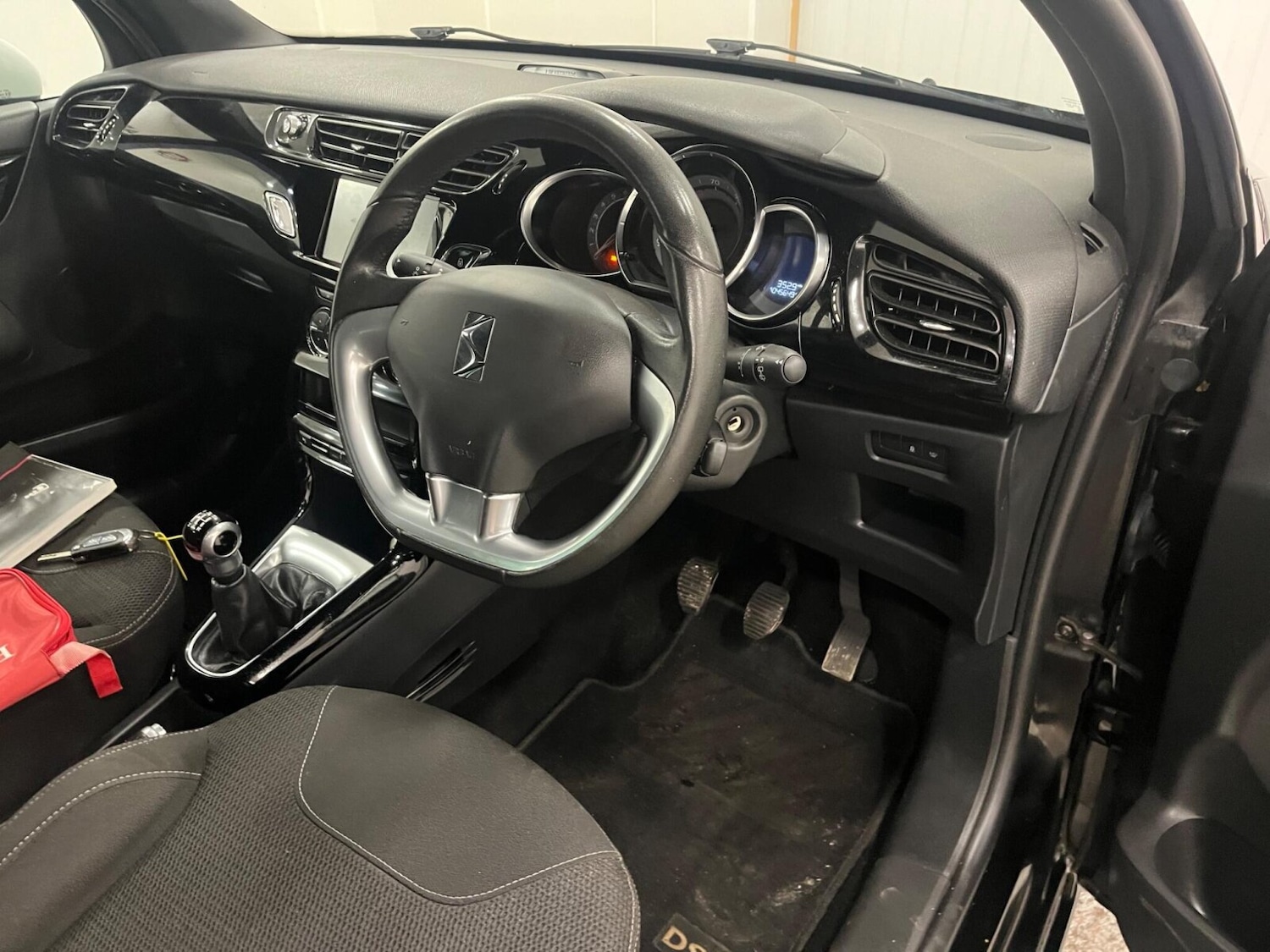 Used DS Automobiles DS 3 2015 for sale - 76580191: Photo 34