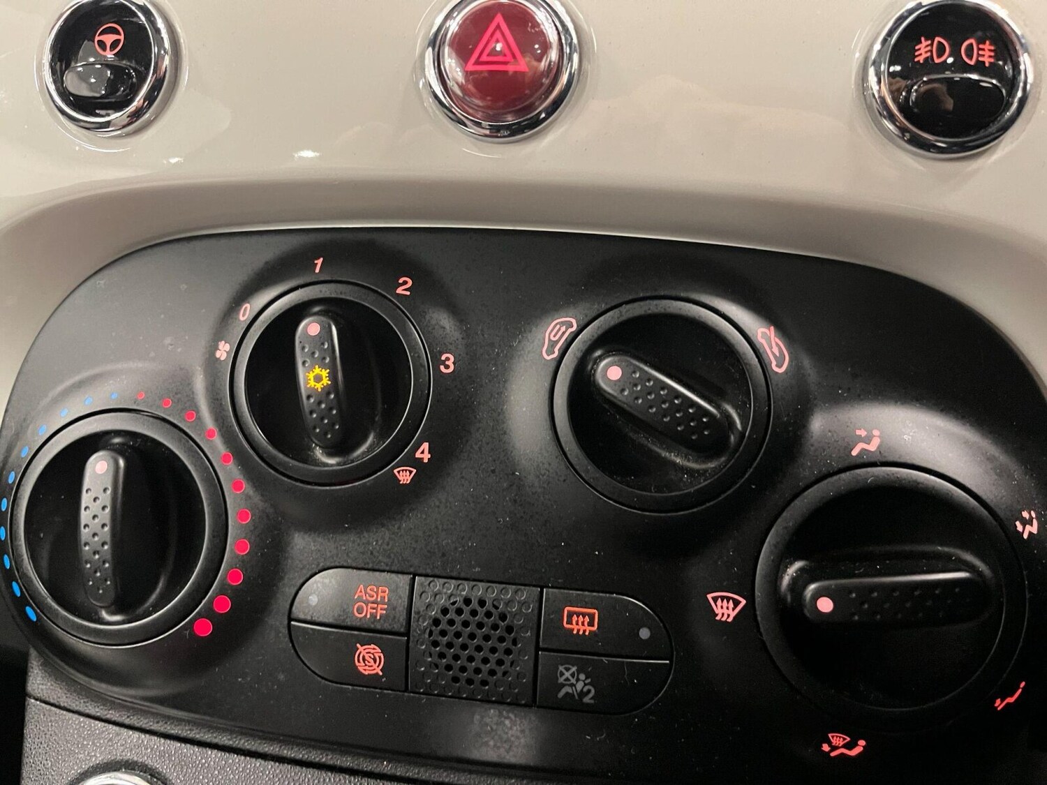 Used Fiat 500 2022 for sale - 75648516: Photo 38