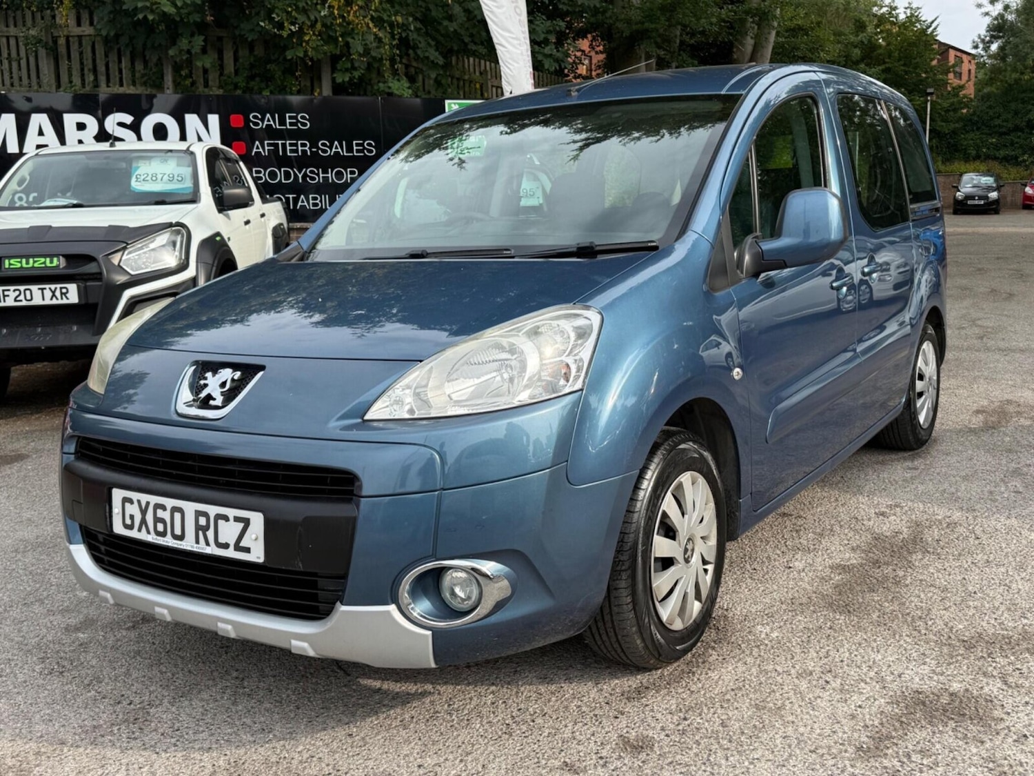 Used Peugeot Partner Tepee 2010 for sale - 76971259: Photo 11