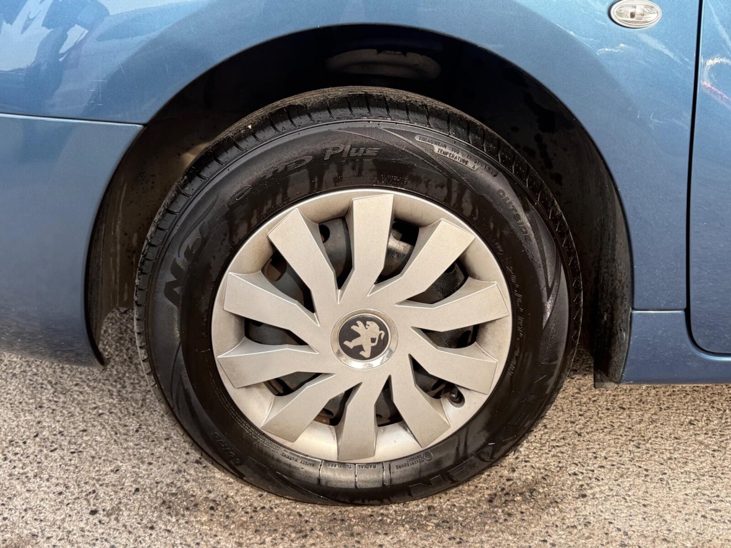 Used Peugeot Partner Tepee 2010 for sale - 76971259: Photo 19