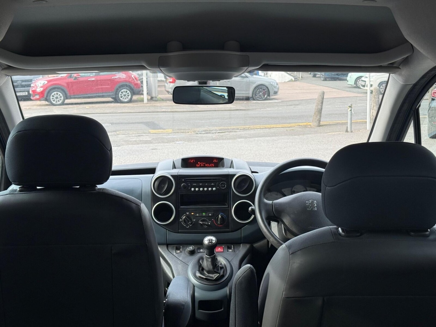 Used Peugeot Partner Tepee 2010 for sale - 76971259: Photo 3